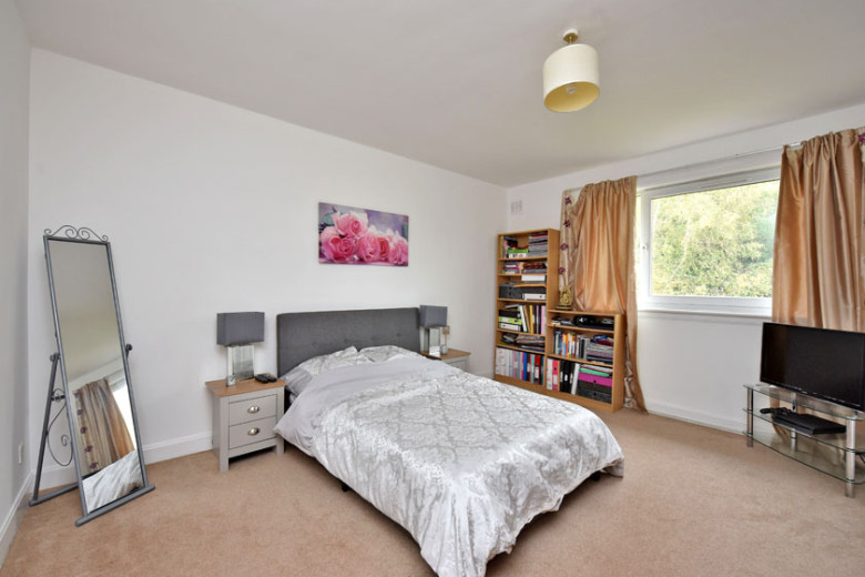 41 Baillieswells Crescent, Bieldside, Aberdeen, AB15 9BD Mackinnons