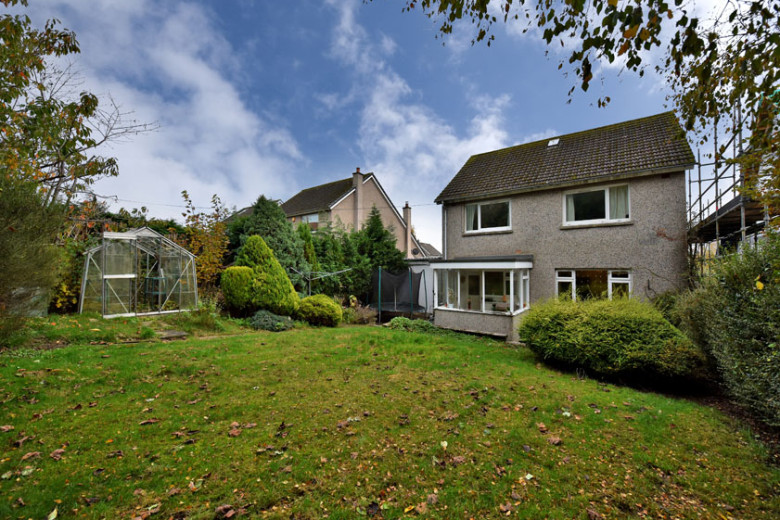 41 Baillieswells Crescent, Bieldside, Aberdeen, AB15 9BD Mackinnons