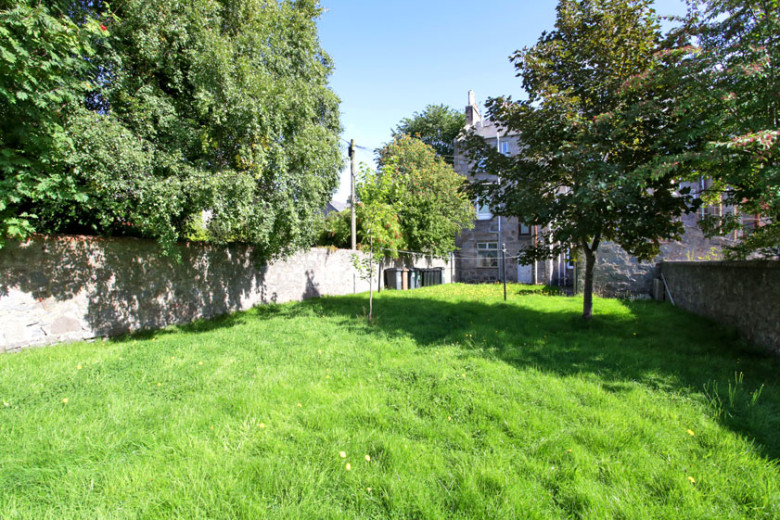 51 Balmoral Place, Aberdeen AB10 6HQ Mackinnons Solicitors