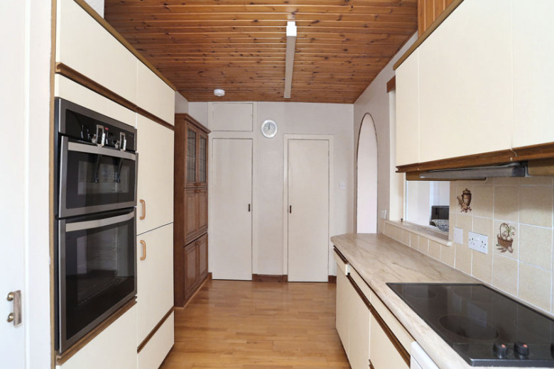 14 Cults Avenue, Cults, Aberdeen AB15 9RS Mackinnons Solicitors