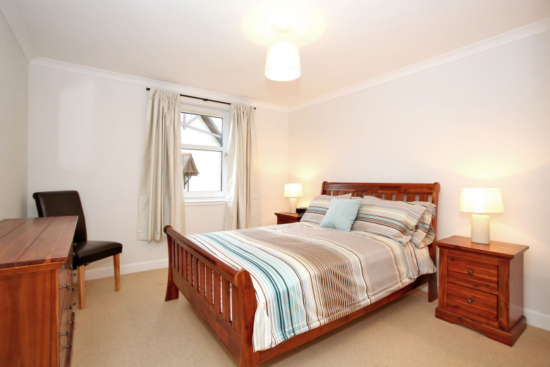 10 Denhead, Kirk Brae, Cults, AB15 9QT Mackinnons Solicitors