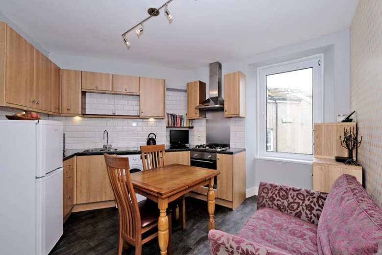 18 Great Western Road, Aberdeen, AB10 6PY Mackinnons Solicitors