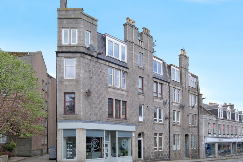 18 Great Western Road, Aberdeen, AB10 6PY Mackinnons Solicitors