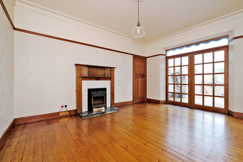 18 Harcourt Road, Aberdeen, AB15 5NZ Mackinnons Solicitors