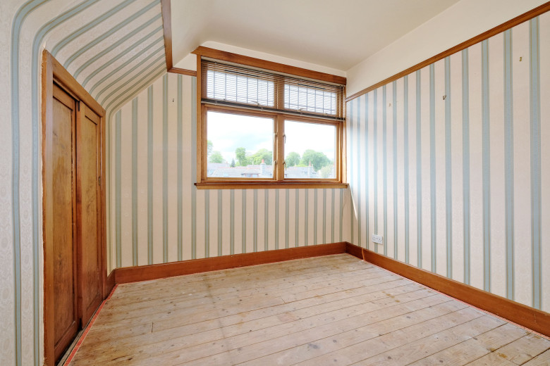 18 Harcourt Road, Aberdeen, AB15 5NZ Mackinnons Solicitors