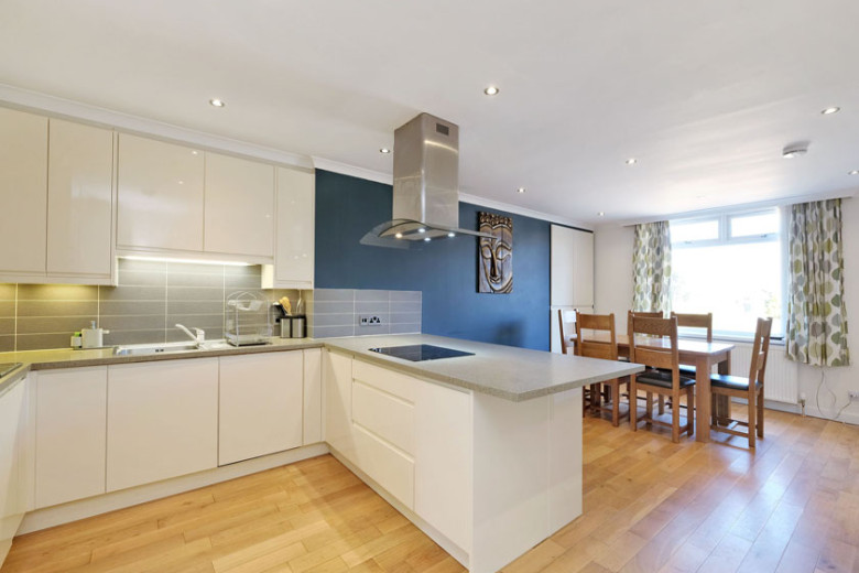 61 Kirk Brae, Cults, Aberdeen, AB15 9QR Mackinnons Solicitors