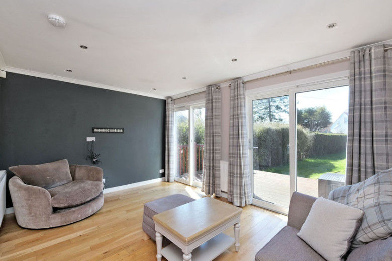 61 Kirk Brae, Cults, Aberdeen, AB15 9QR Mackinnons Solicitors