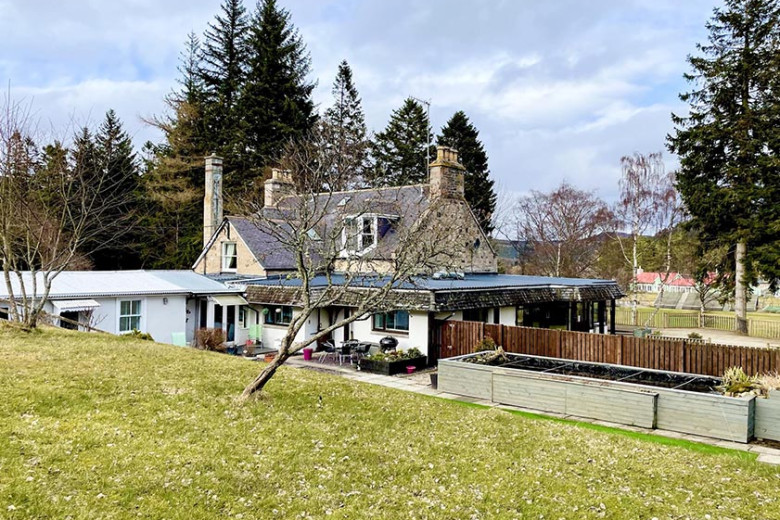 Moorfield House, Chapel Brae, Braemar, AB35 5YT Mackinnons Solicitors