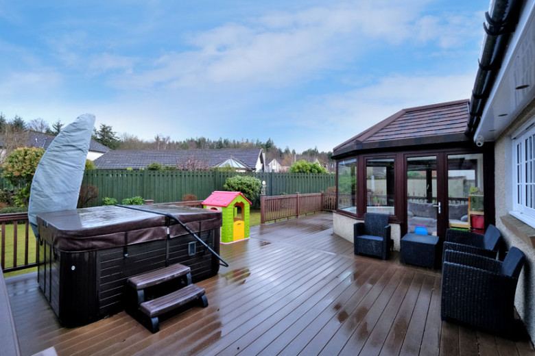 21 Springdale Road, Bieldside, Aberdeen, AB15 9FA Mackinnons Solicitors